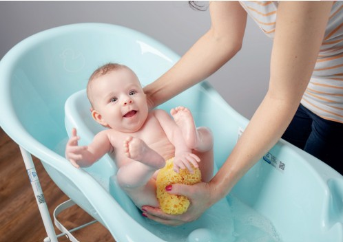 anatomische Unterlage für die Babybadewanne